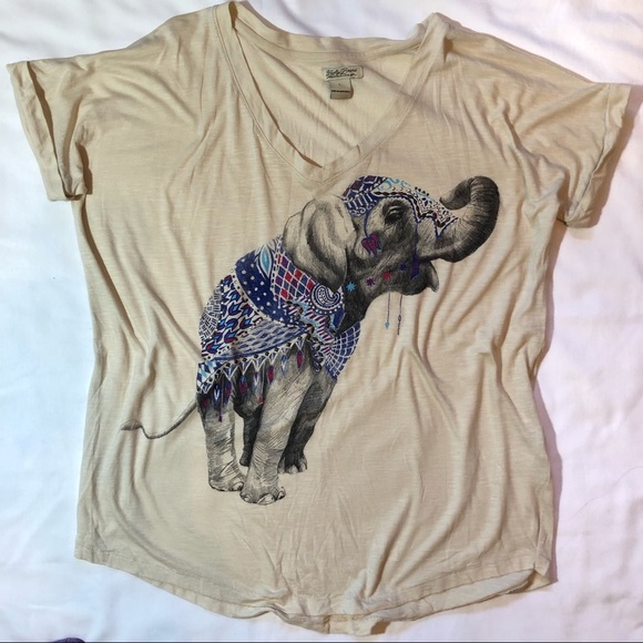 Lucky Brand Elephant T shirt - Picture 2 of 5